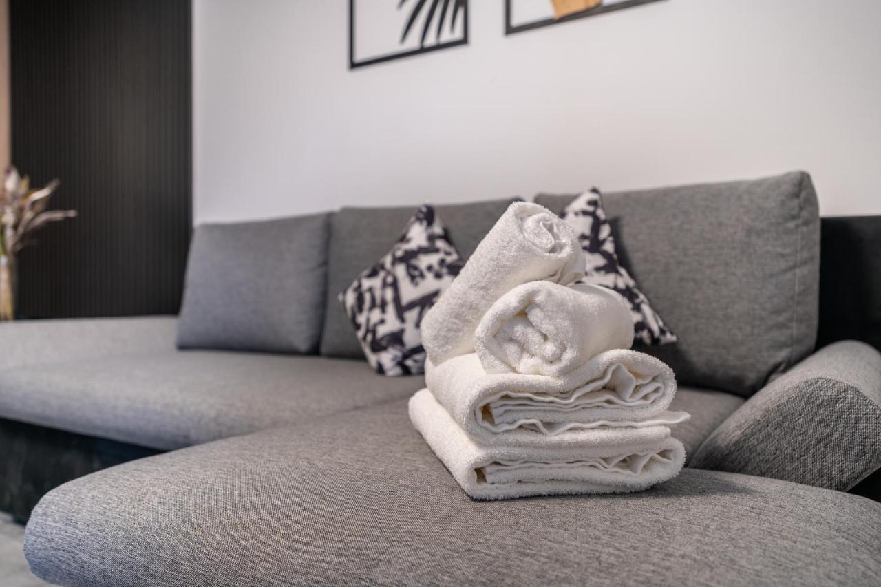 Park Slaski Modern Studio Катовице Екстериор снимка